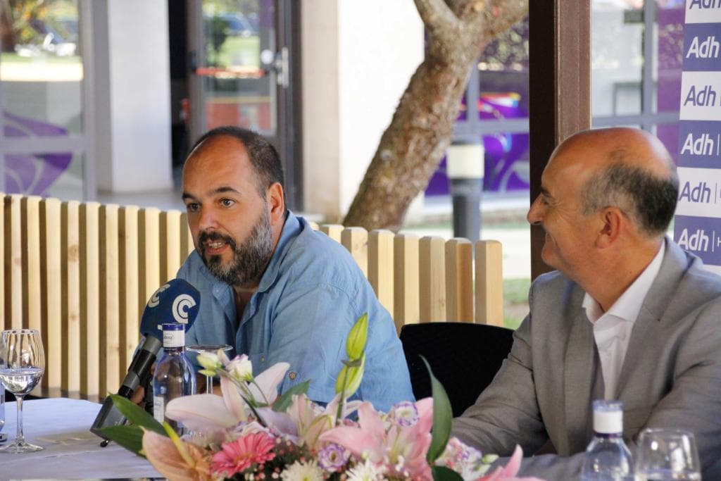 fotografía de la rueda de prensa de Jaime Chávarri