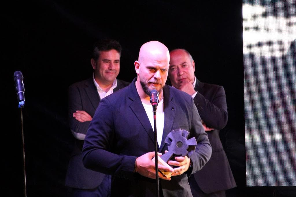 66039344_2909653989065852_989459936993869824_o